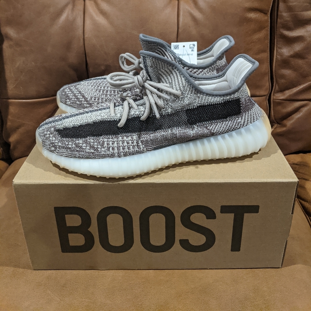 Yeezy Boost 350 V2 Zyon 8.5